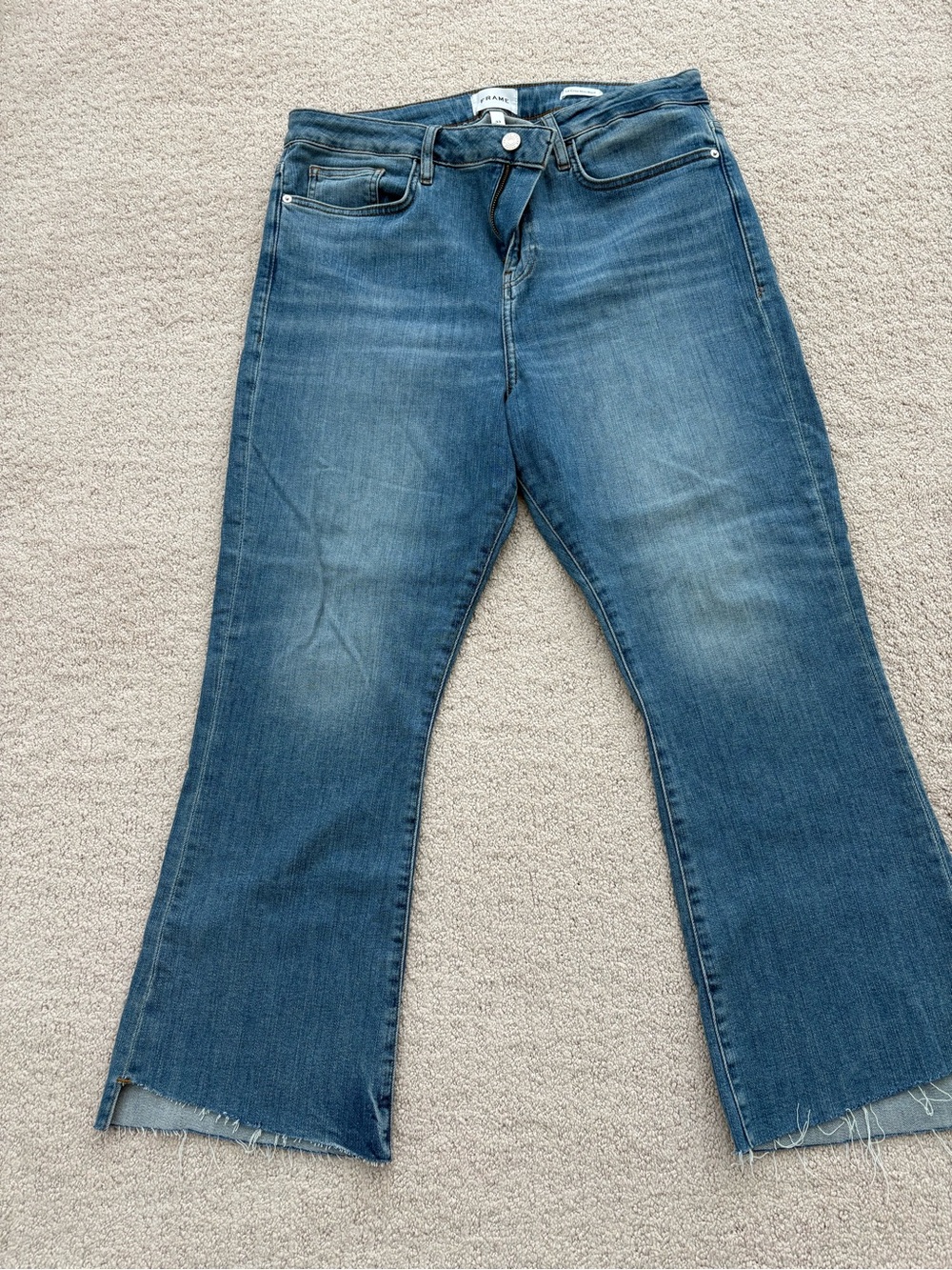 Frame Denim Le Crop Mini Boot Jeans Medium Blue wash Size 33